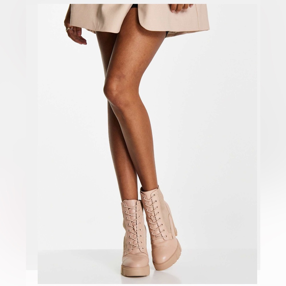 NWT/NIB- ALDO- SZ 10US- REBEL LACE-UP HEELED BOOTS in BONE KNIT - Picture 2 of 5